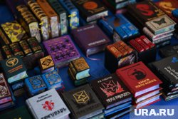 «Эксмо» отказалось от претензий к издательству и владельцу