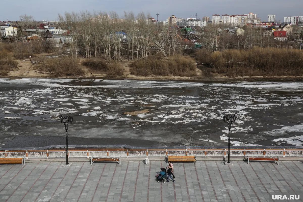 Обычной датой начала ледохода в Тюмени синоптики считают 16 апреля
