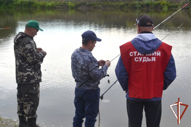 Первое место в рыбалке заняло Управление вневедомственной охраны