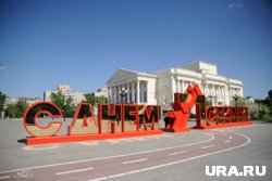 Тюменские дорожники готовят городские улицы к главному празднику (архивное фото)