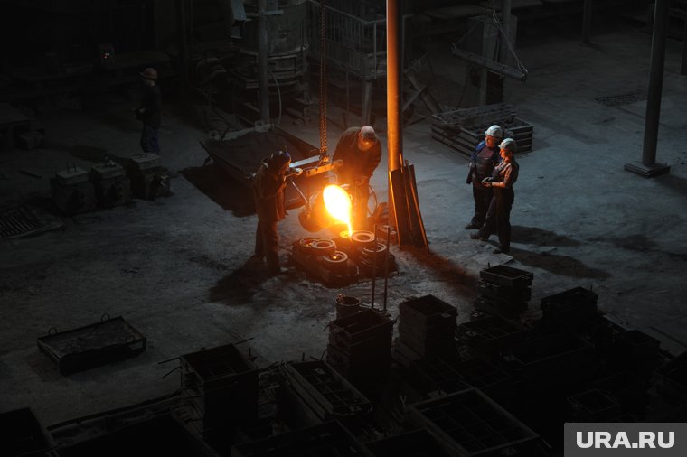 Крупнейший металлург России продает свои активы в США, пишет Bloomberg