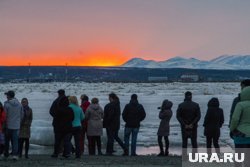 Голова ледохода на Большой Оби продвинулась на десятки километров