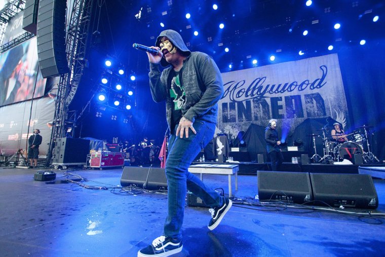 Hollywood Undead вновь отменили концерты в России из-за давления общественности