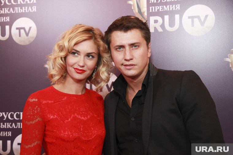 Адвокат предполагает, что давление связано с разводом Прилучного и Муцениеце