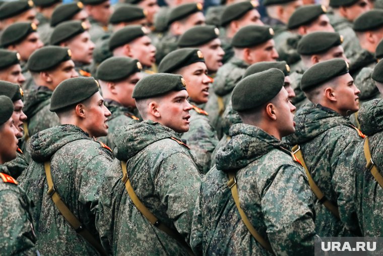 Генерал-полковник Булыга поздравил курсантов с началом учебного года