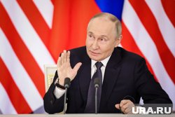 Президент Владимир Путин отметил важность строительства дорог в России