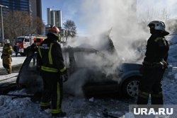 Автомобиль вспыхнул в микрорайоне Полярный Салехарда (Архивное фото)