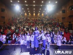 Артистка сделала памятные фото с залом