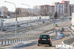 На видео попали тюменские развязки, путепроводы, мост и шестиполоска на Фармана Салманова