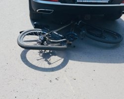 В Кетовском округе велосипедист попал под колеса Chery Tiggo