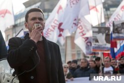 Яшин* участвовал в окрашивании экс-главы КГБ Юрия Андропова 