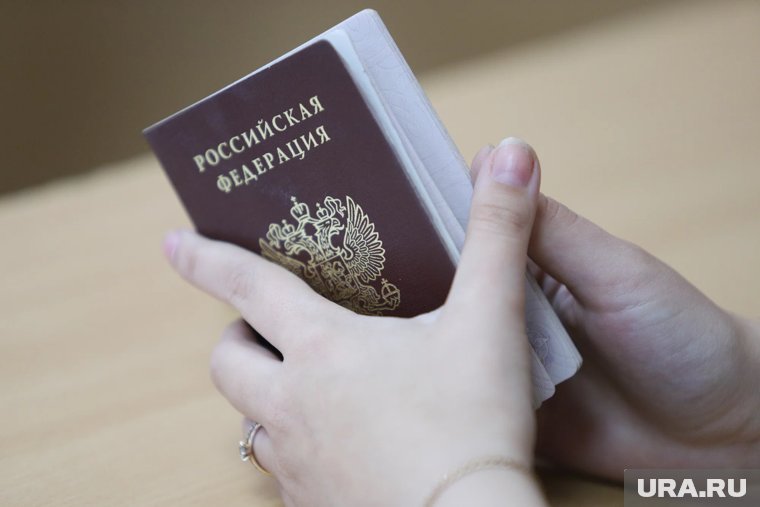 Пенсионер считает, что власти Латвии желают выдворить всех русскоговорящих