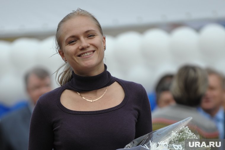 Ламонова завоевала золотую медаль в командном зачете по фехтованию на рапирах на Олимпиаде в Пекине