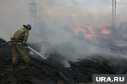 Возгорание тушат 10 пожарных (архивное фото)