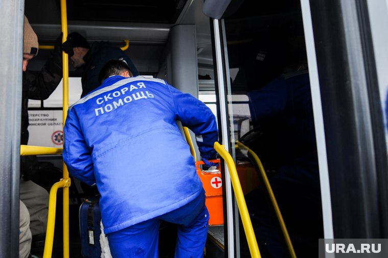 Мужчина получил различные травмы в результате ДТП с автобусом