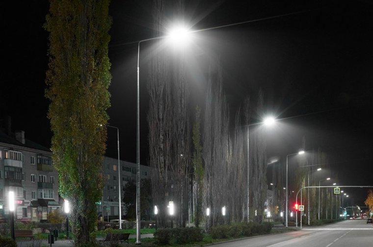 Работы по обслуживанию сетей наружного освещения в городе ведет предприятие «Светлый Шадринск» 