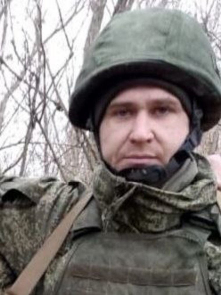 В Белозерском округе простились с погибшим на передовой Дмитрием Токаревым