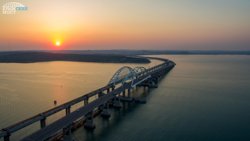 Водители более тысячи автомобилей ждут продвижения по четыре часа