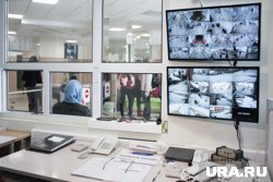 Охрана в школах Екатеринбурга получает меньше, чем в области 