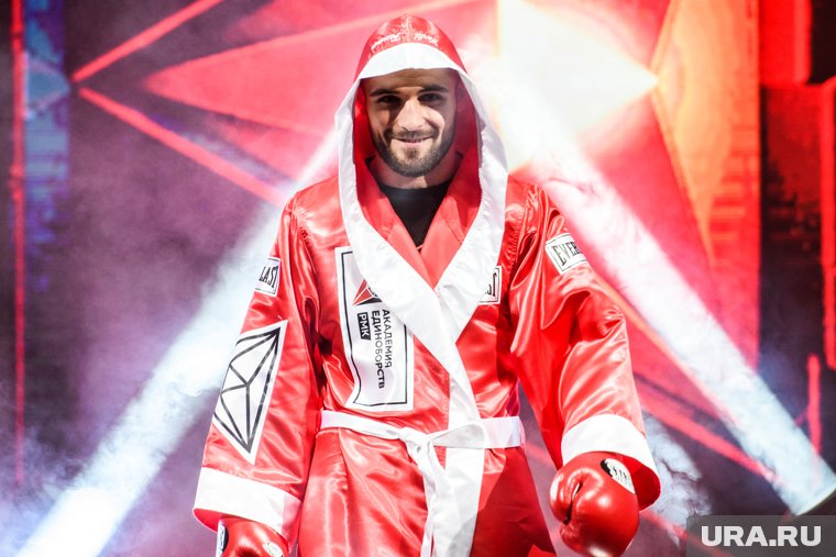 Уральский боксер будет биться за титул чемпиона мира 