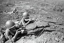 ДП-27 поддерживал атаки Красной Армии всю войну
