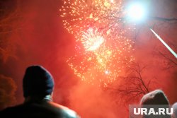 Салют традиционно прошел на набережной