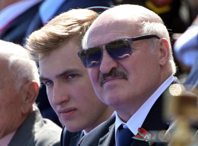 Николай Лукашенко посетил множество официальных мероприятий вместе с отцом