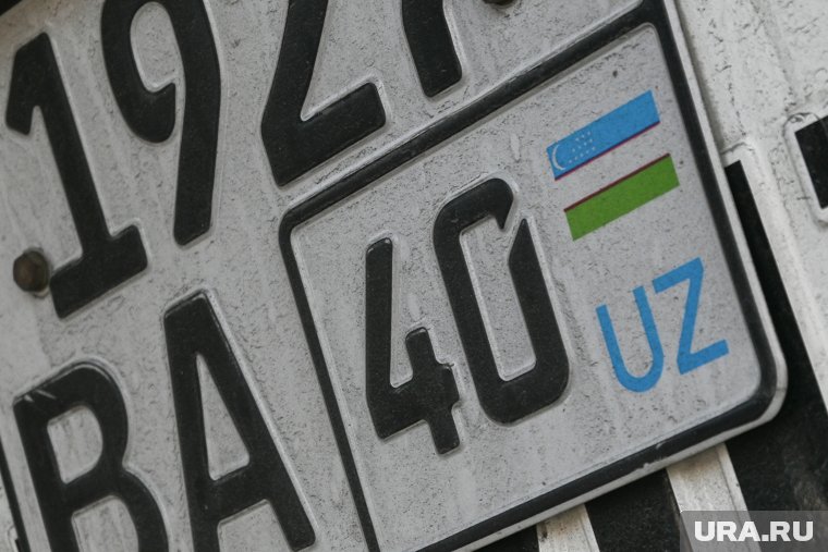 На курганских дорога останавливали иностранные авто