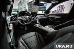 В топ лучших авто для фотосессий и трассы в городе вошел Mercedes-Benz CLK 2003 года