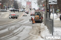 Дорожникам поставили задачу бороться с обледенением 