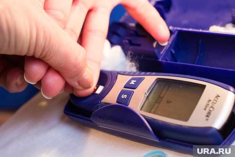 Диабетикам требуется по три тест-полоски в сутки (архивное фото)