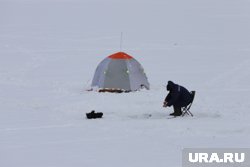 Рыбаки спасли от мороза коллегу на зимнем озере Иткуль