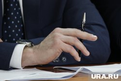 Главу поселения в ХМАО проверяют из-за двойной зарплаты труда