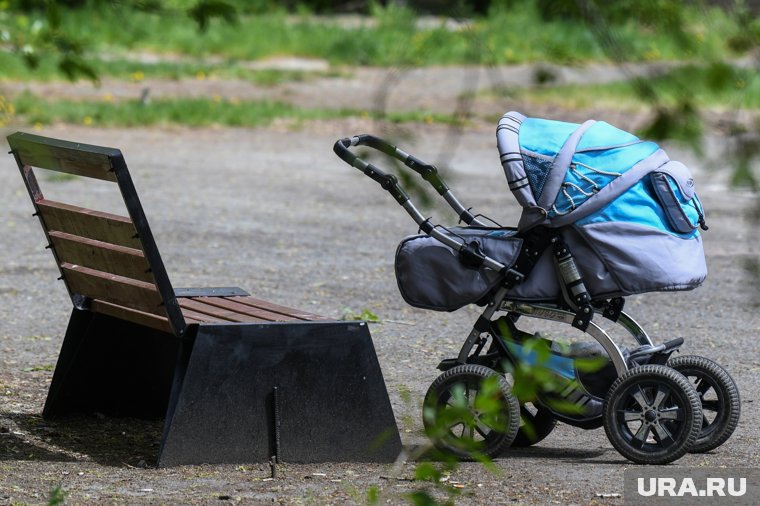 В Кургане у местной жительницы забрала трех детей