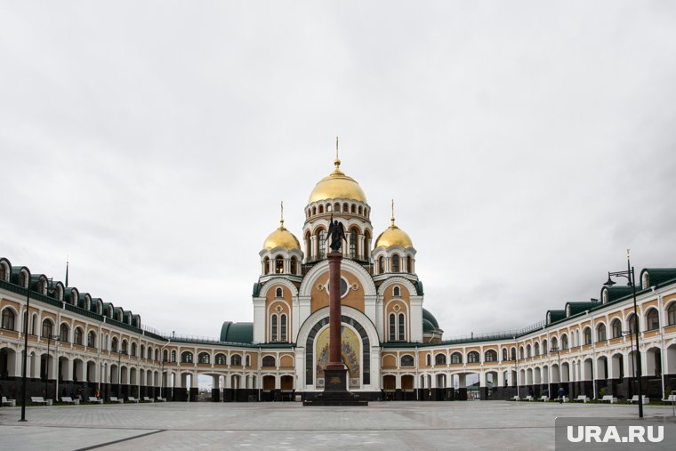 Собор Преображения Господня в Салехарде строился 12 лет