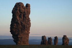 Стоимость походов к Маньпупунеру стартует от 39500 рублей