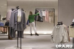 Магазины одежды Ecru и Vilet закрылись в Сургуте