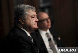 Порошенко* раскритиковал действия Зеленского на посту президента