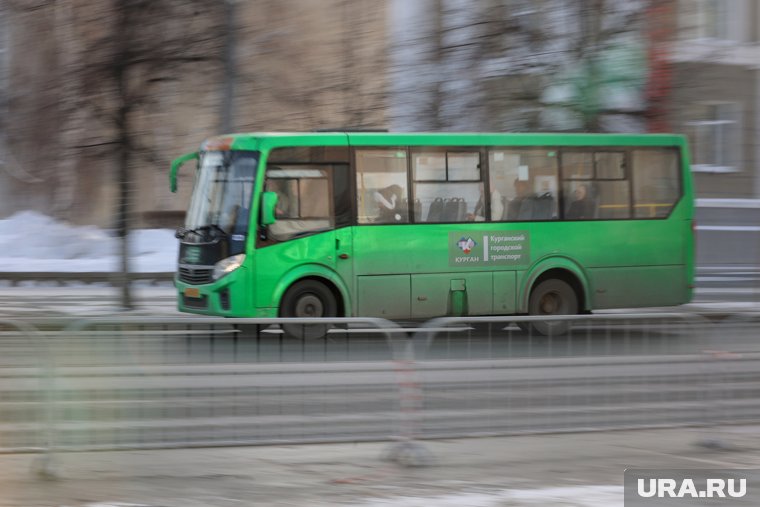 ДТП с участием автобуса произошло у Дома Быта в Кургане