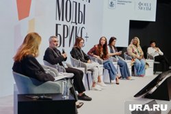 На сессии речь шла о формировании креативной экономики как самостоятельного сектора
