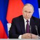 Путин наградил губернатора Шумкова за сохранение наследия России