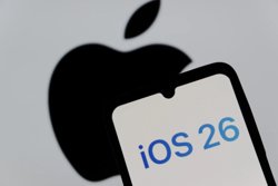 В новую систему добавлена новая функция с голосовым помощником Siri