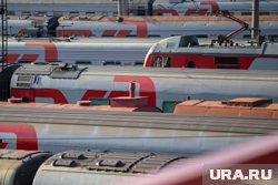 Пассажиров опаздывающих поездов обеспечили водой, при более длительном ожидании - питанием