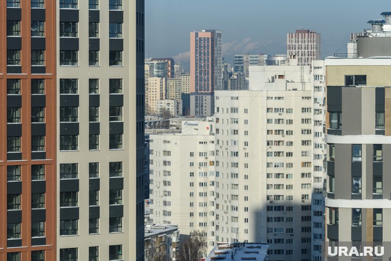 В Октябрьском районе продают более тысячи квартир