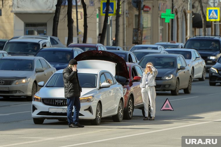 За автоподставы будут наказывать лишением свободы до четырех или семи лет, заявили в российских СМИ