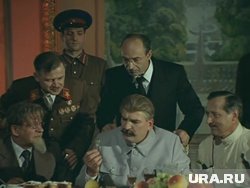 Одни считают данную ленту заказной, другие находят ее весьма оригинальной