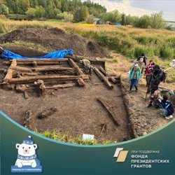 Территория раскопок в Мангазейском городище 