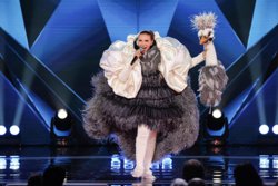 Эвелина уверена: ее Страусильда стала крашем сезона