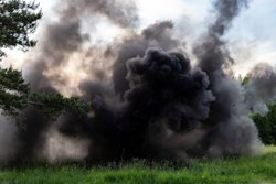 На аэродроме могут храниться ракеты и авиационный керосин (архивное фото)