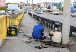 Движение по путепроводу над железной дорогой перекроют из-за конструктивных разрушений